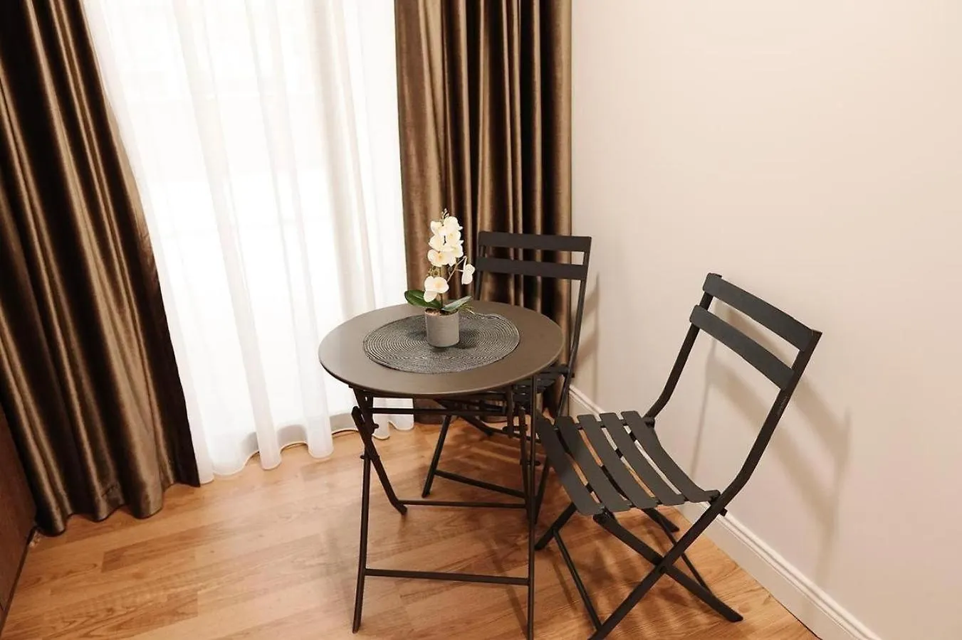 Apartment 102 Tirana 0*,  Albanien